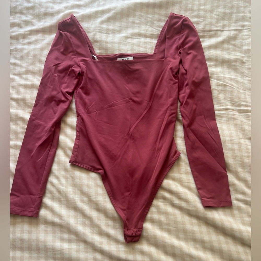aritzia babaton contour long sleeve bodysuit